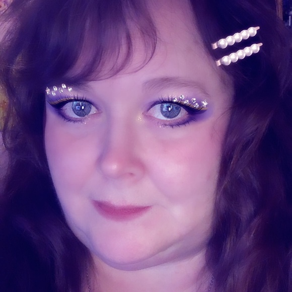 Meet your Posher, Cameo - Picture 2 of 2